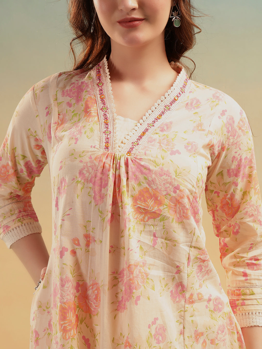 Ivory Floral Jaipuri Cotton Kurta Pant Dupatta Set