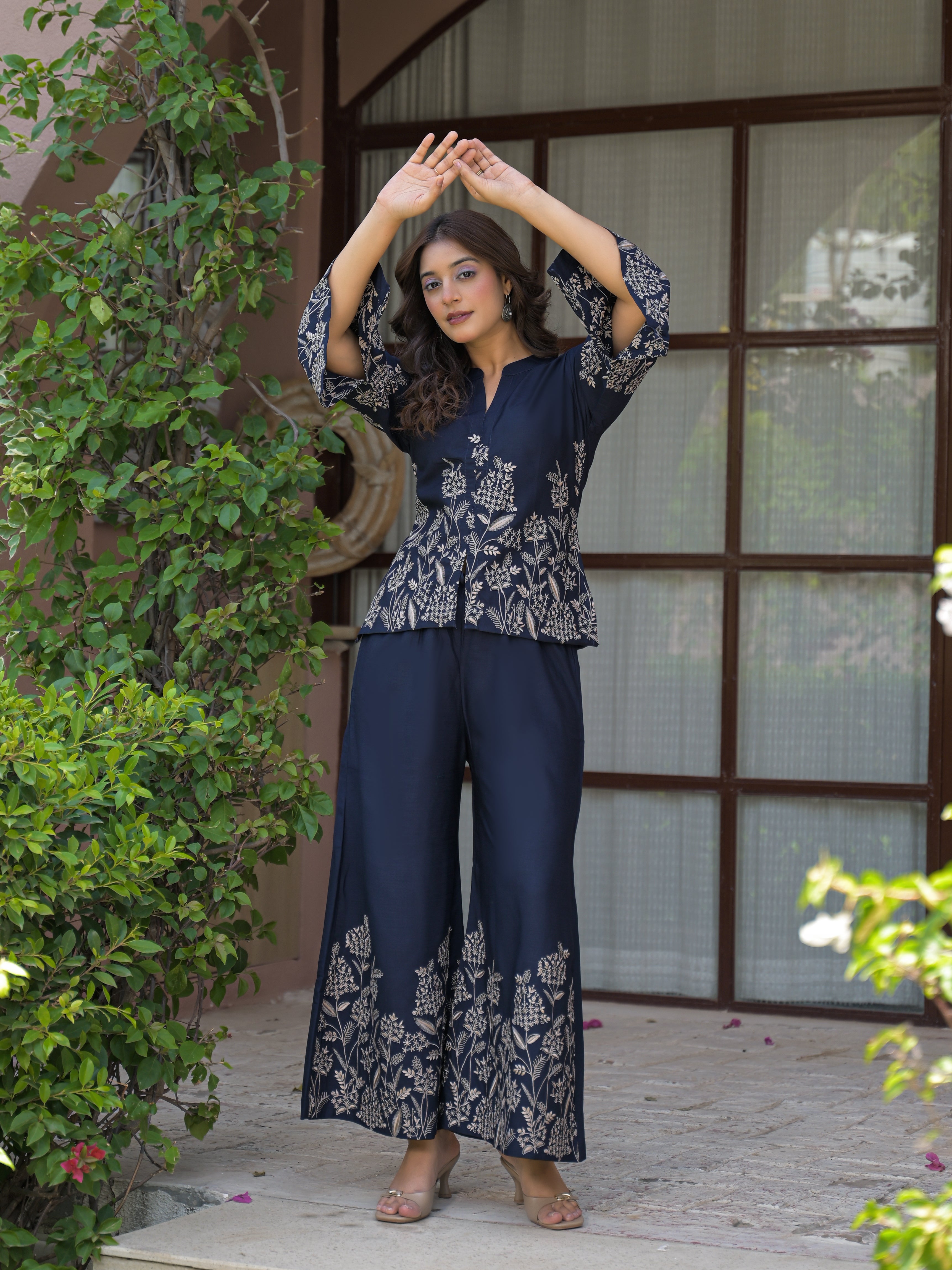 Élan Flora Luxe Coord Set