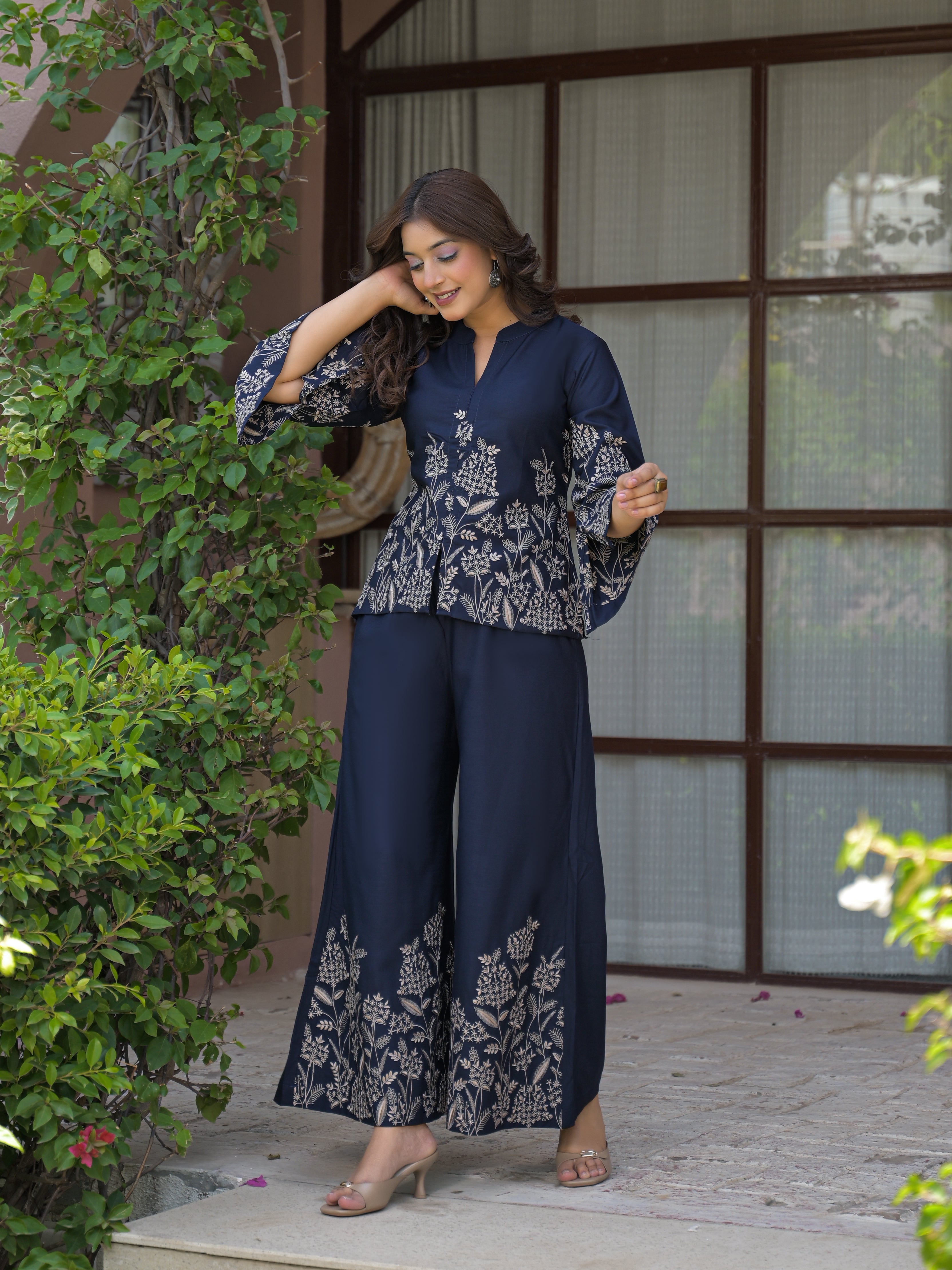 Élan Flora Luxe Coord Set