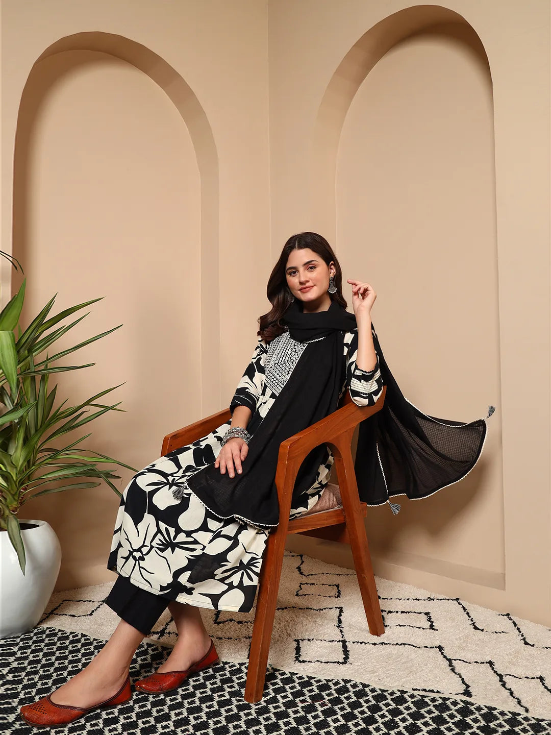 Noir Blossom Mirror Work Cotton 3-Piece Suit Set
