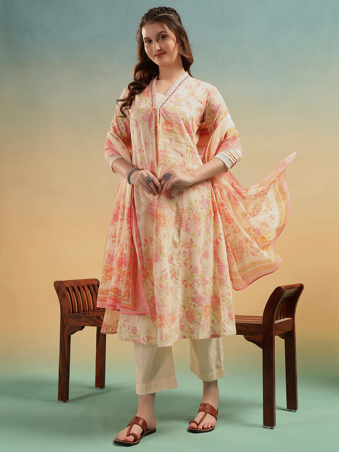 Ivory Floral Jaipuri Cotton Kurta Pant Dupatta Set