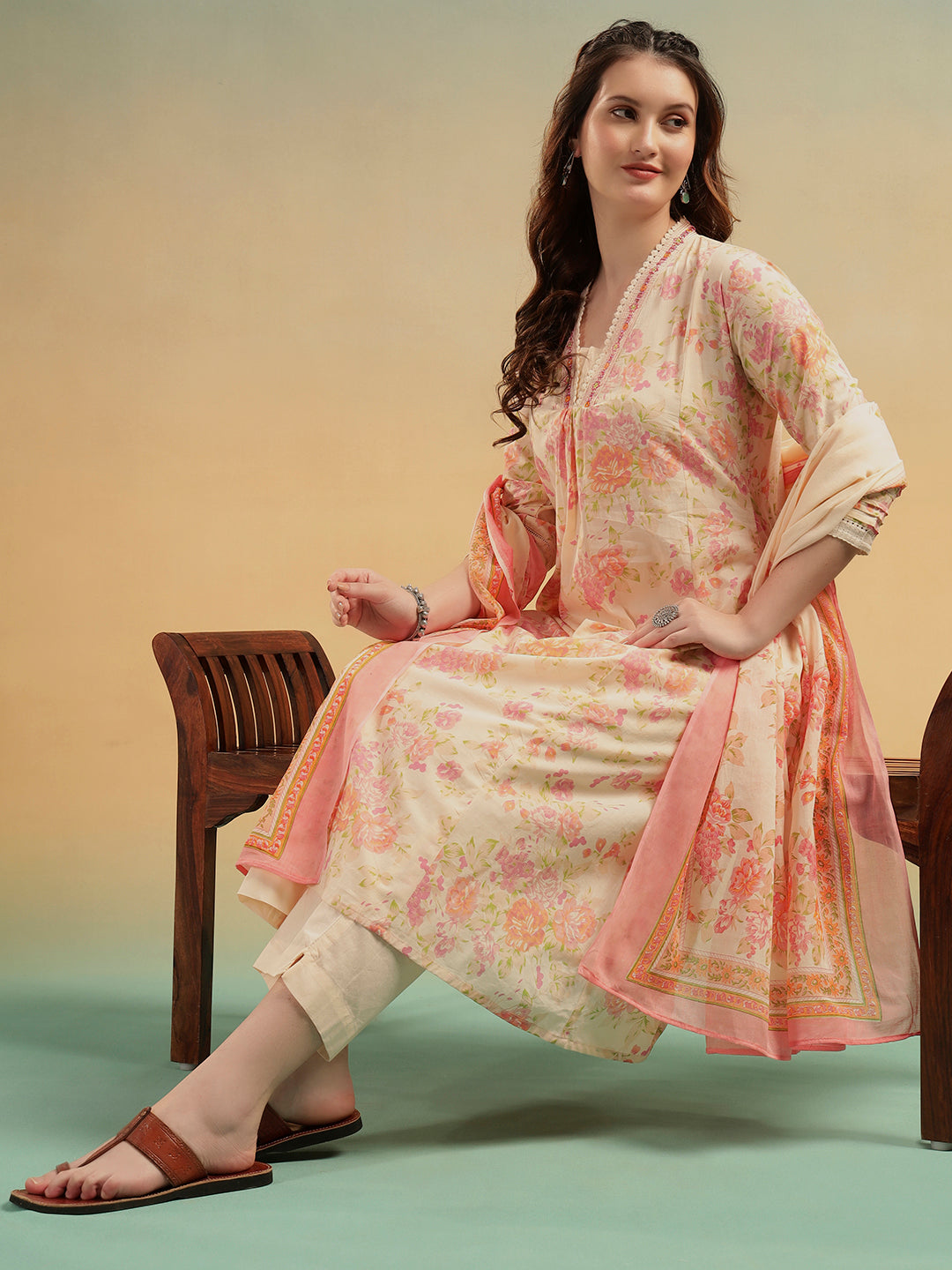 Ivory Floral Jaipuri Cotton Kurta Pant Dupatta Set