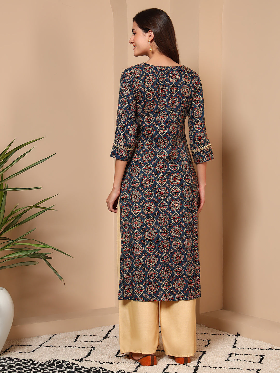 Blue Embroidered Geometric Print Cotton Kurta