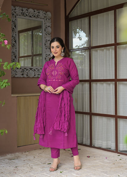Zariya Luxe Handwork Cotton Suit Set with Dupatta