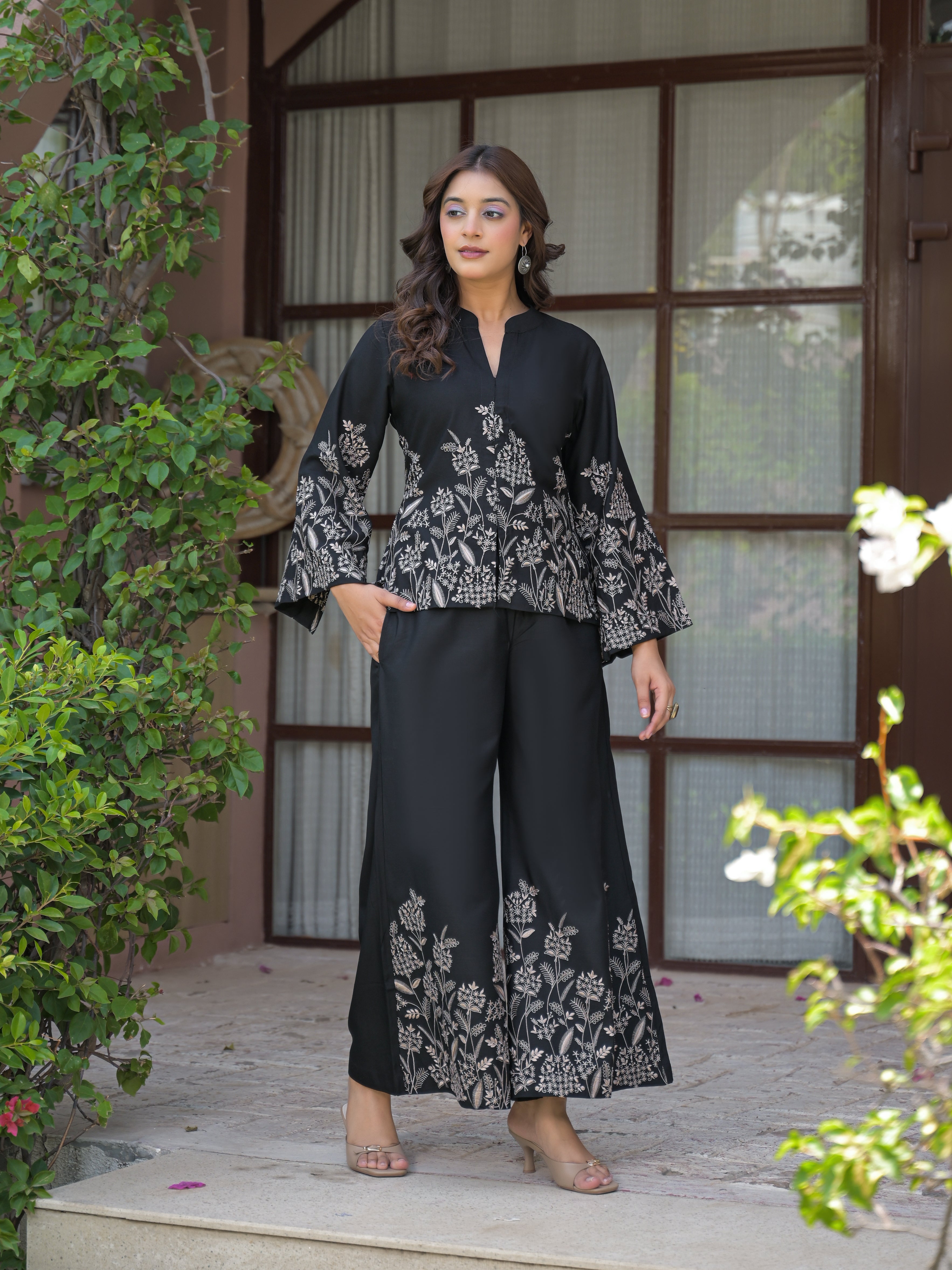 Élan Flora Luxe Coord Set