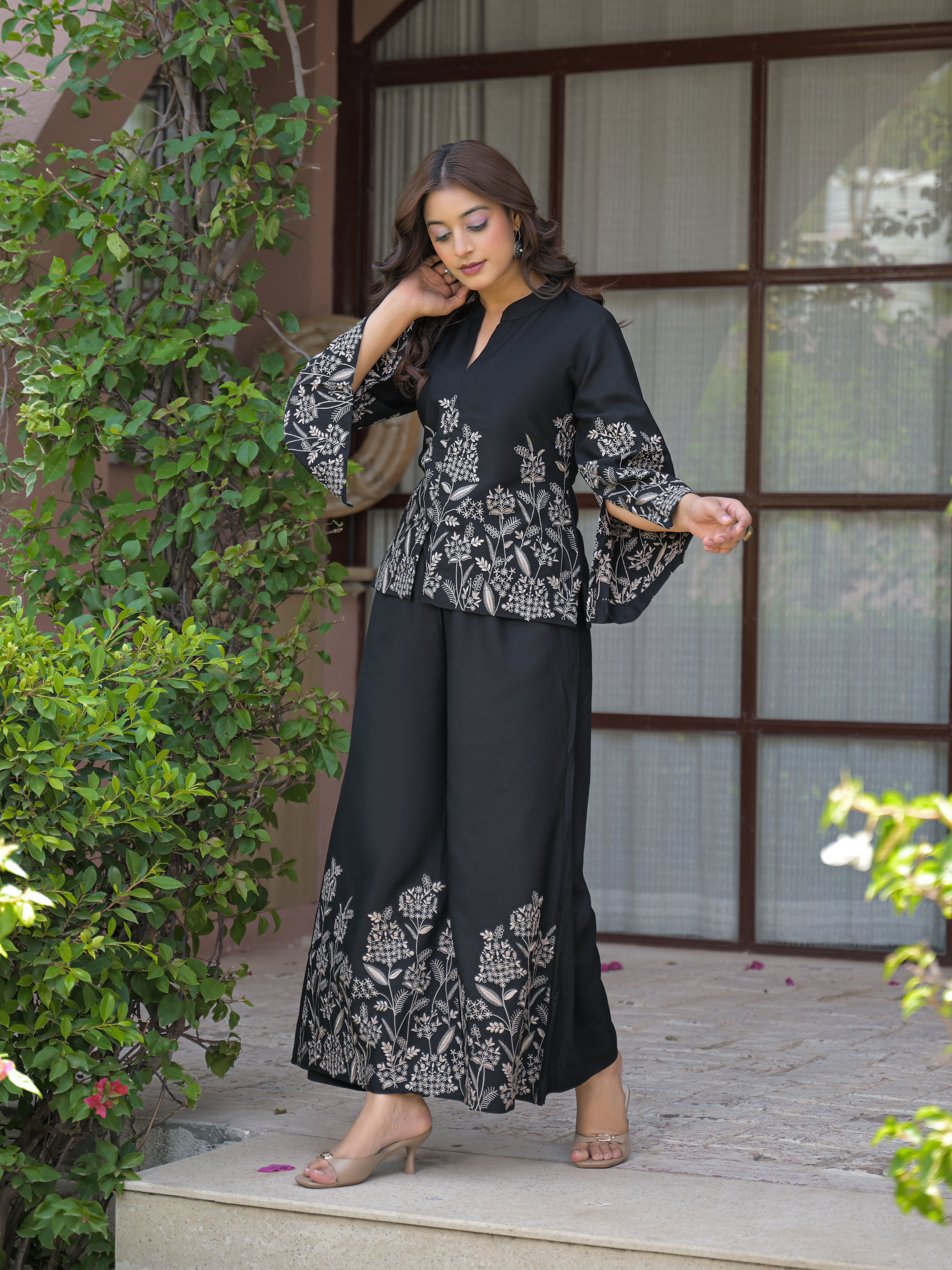 Élan Flora Luxe Coord Set