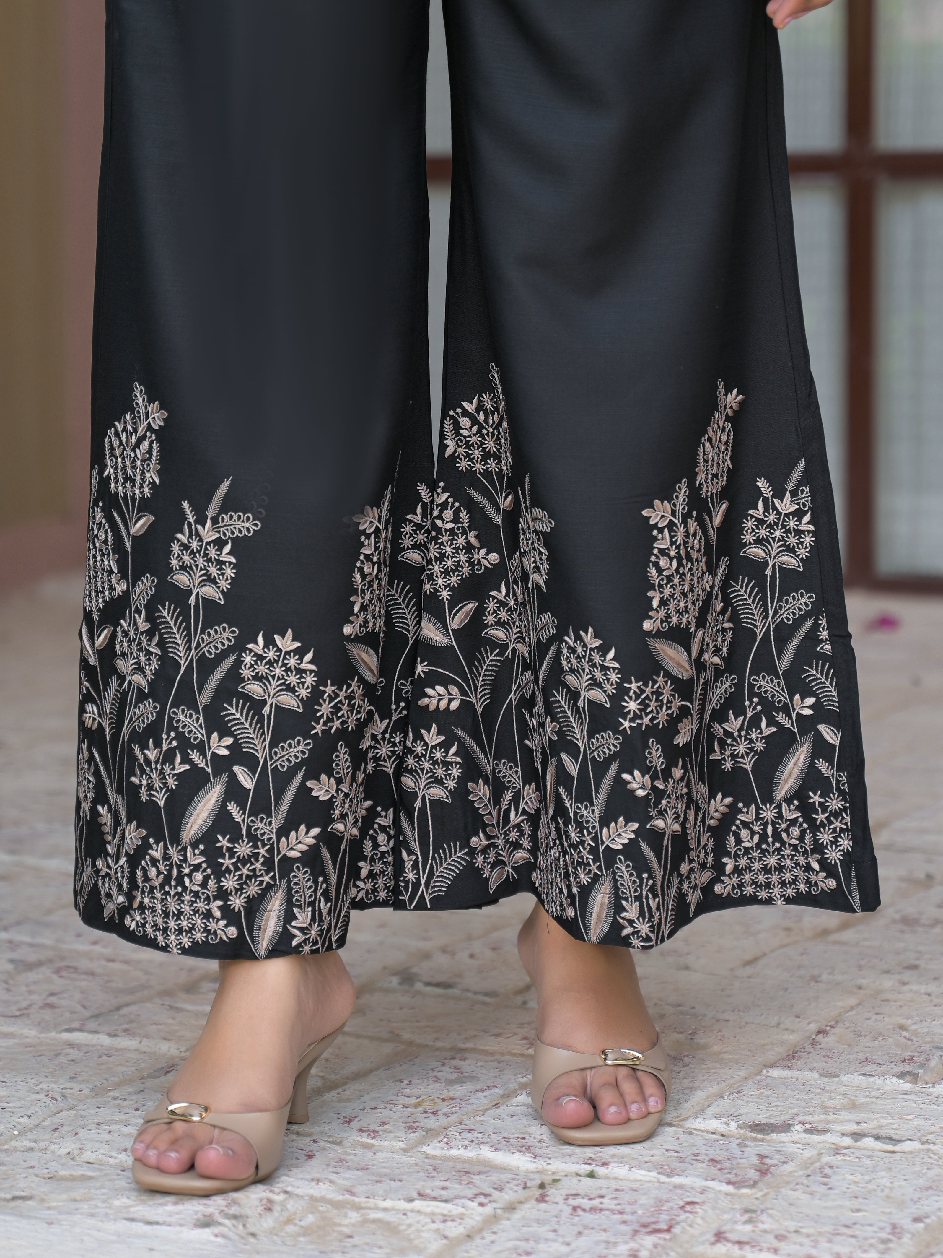Élan Flora Luxe Coord Set