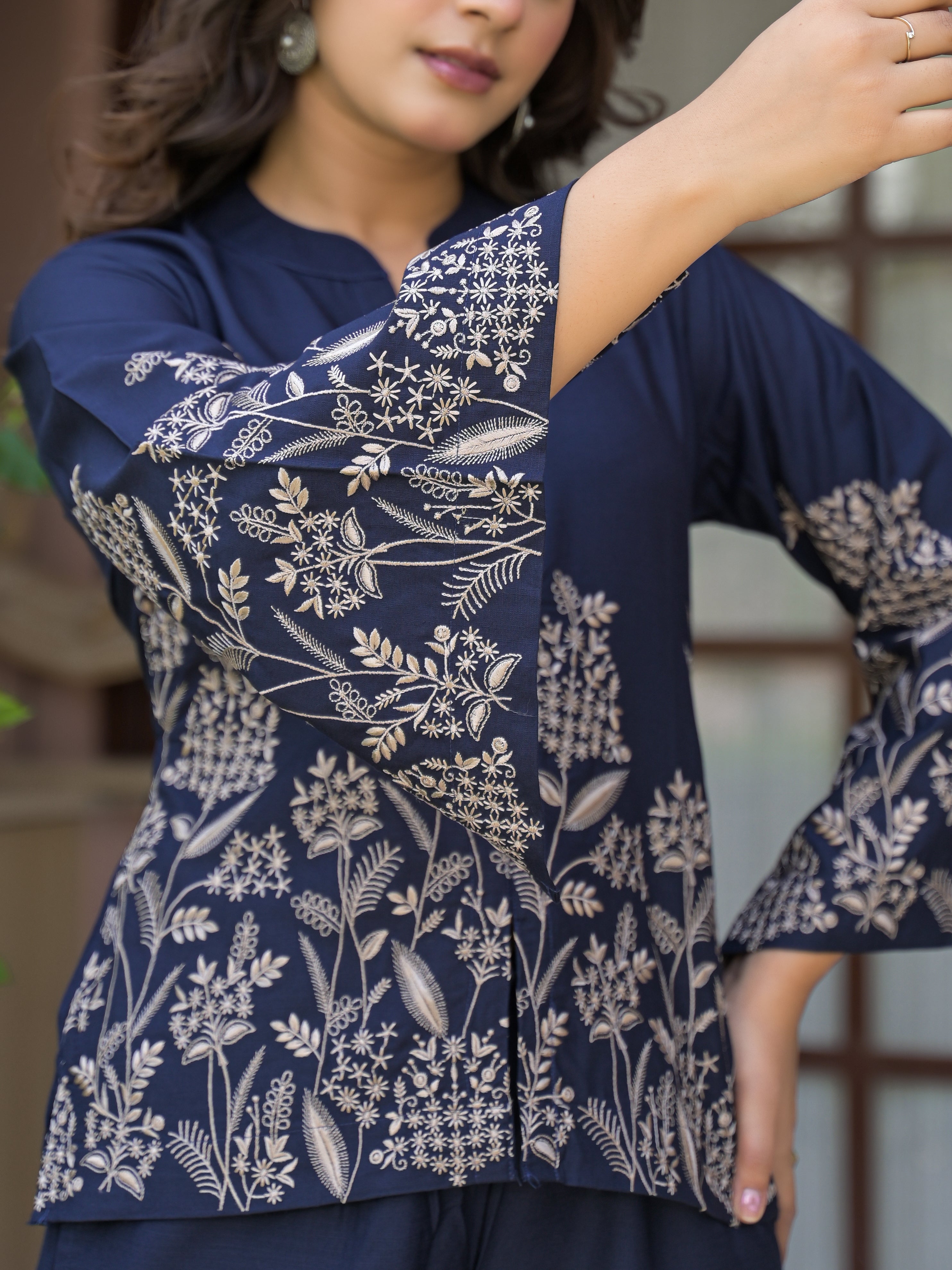 Élan Flora Luxe Coord Set