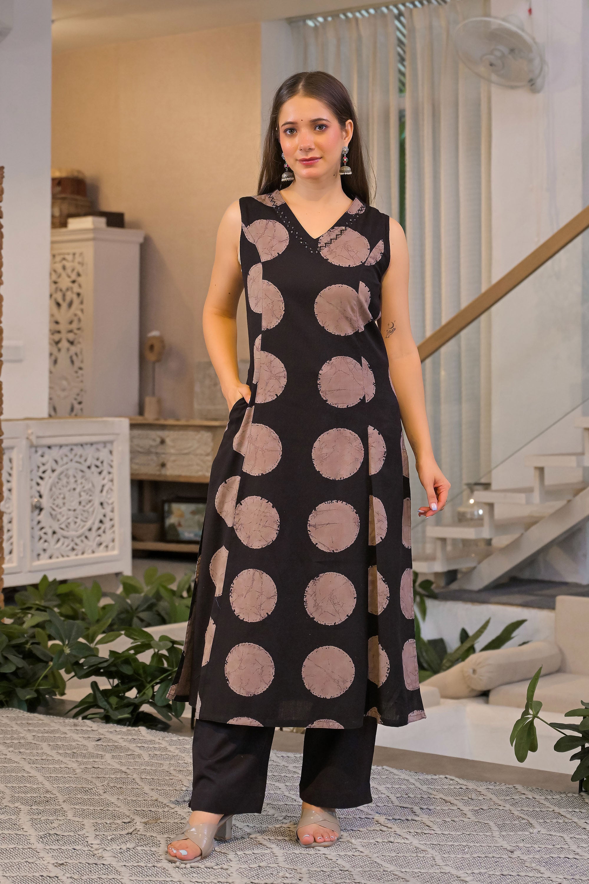 Nyra Dot Cotton Kurta Pant Set