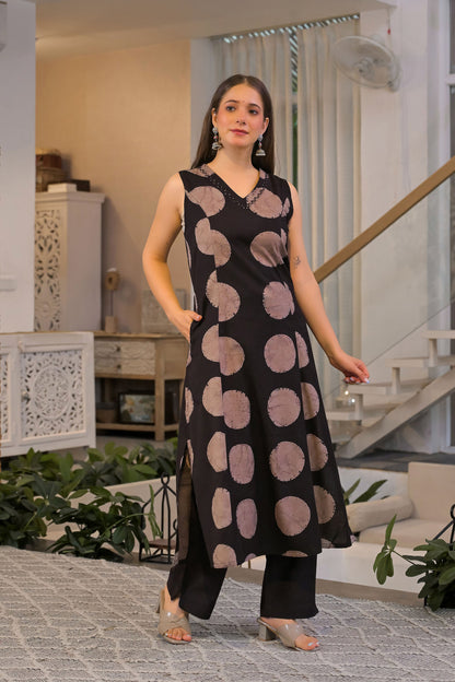 Nyra Dot Cotton Kurta Pant Set