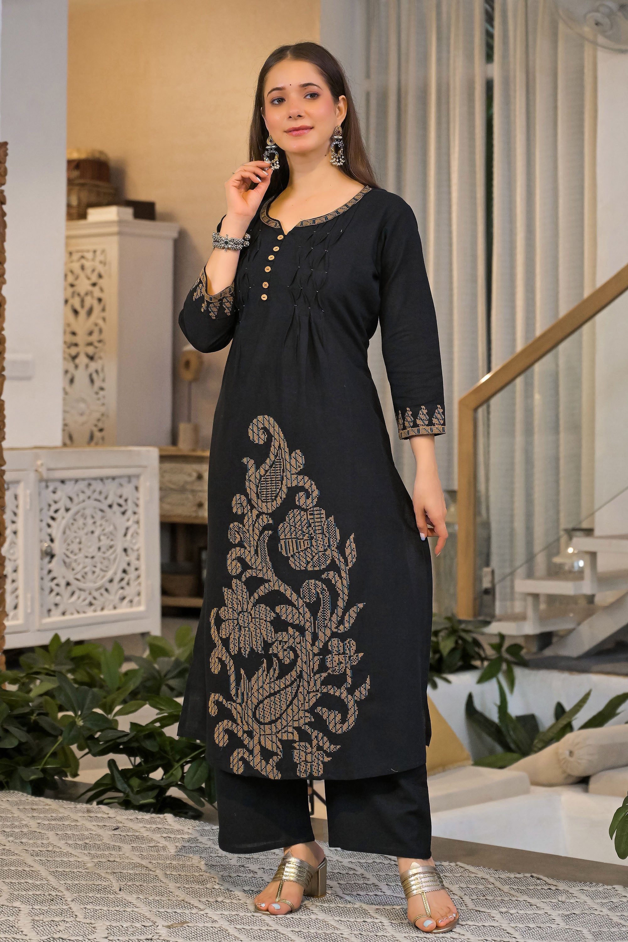 Zariya Heritage Embroidered Cotton Kurta Pant Set